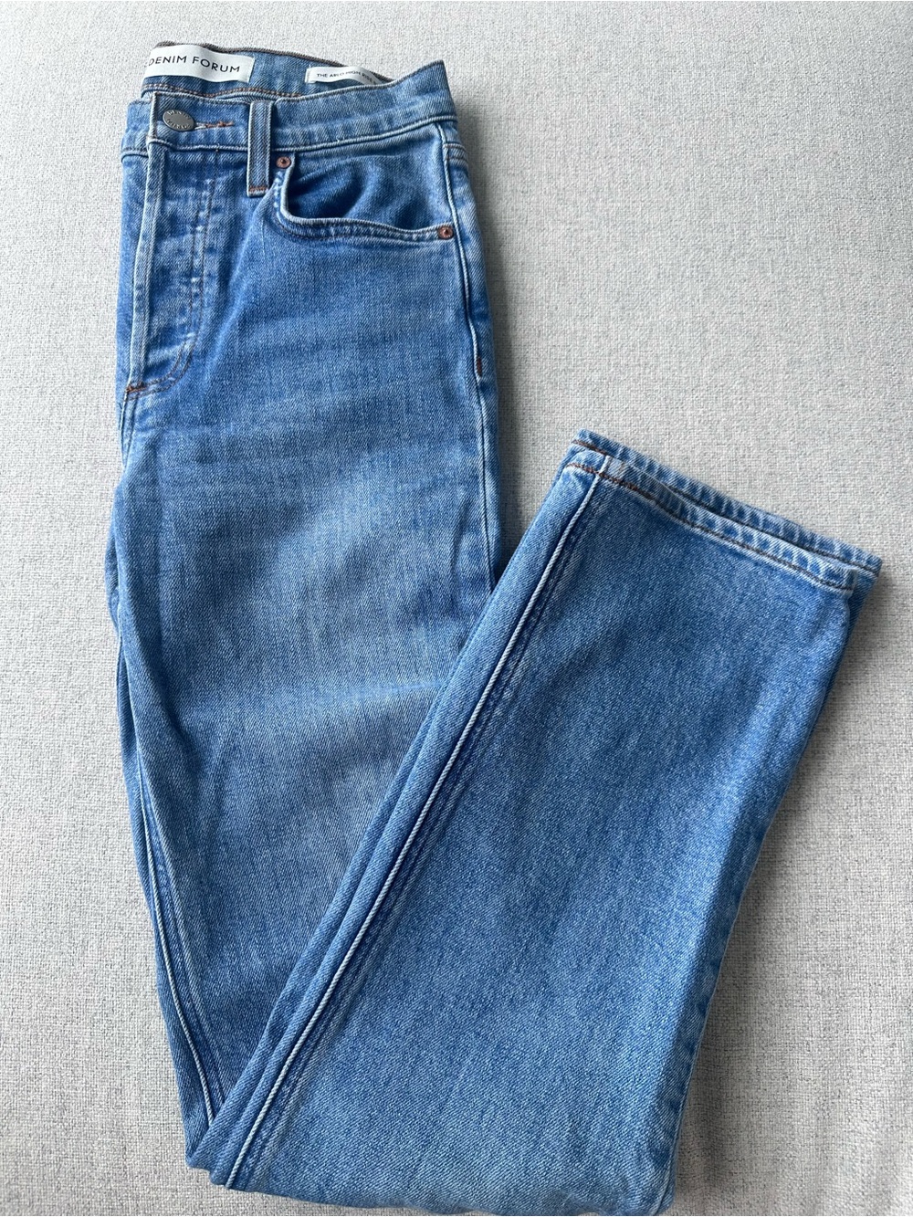Aritzia Denim Forum Women's Arlo High Rise Straight Leg Jeans Sz 25